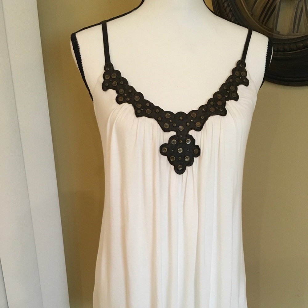 Bailey 44,Shoulder leather straps tunic white blouse with leather design